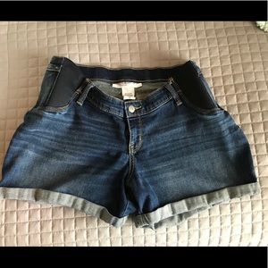 Liz Lange under belly jean shorts size M